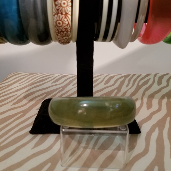 Bracelets - Picture 4 of 4